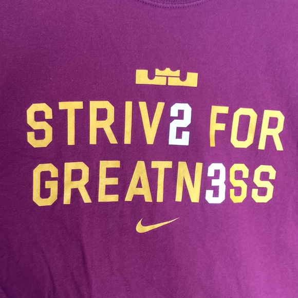 Nike Lebron “Strive For Greatness” t shirt - Picture 2 of 4